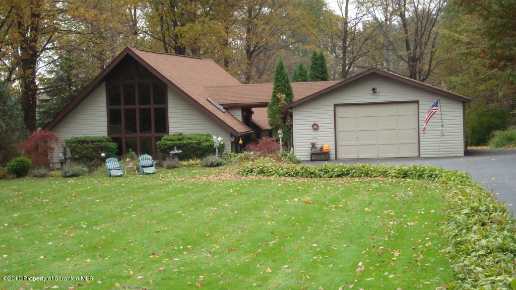 800 Lake Henry Road Lake Ariel, PA 18436 - Photo 1 of 10 Gallery Image 1
