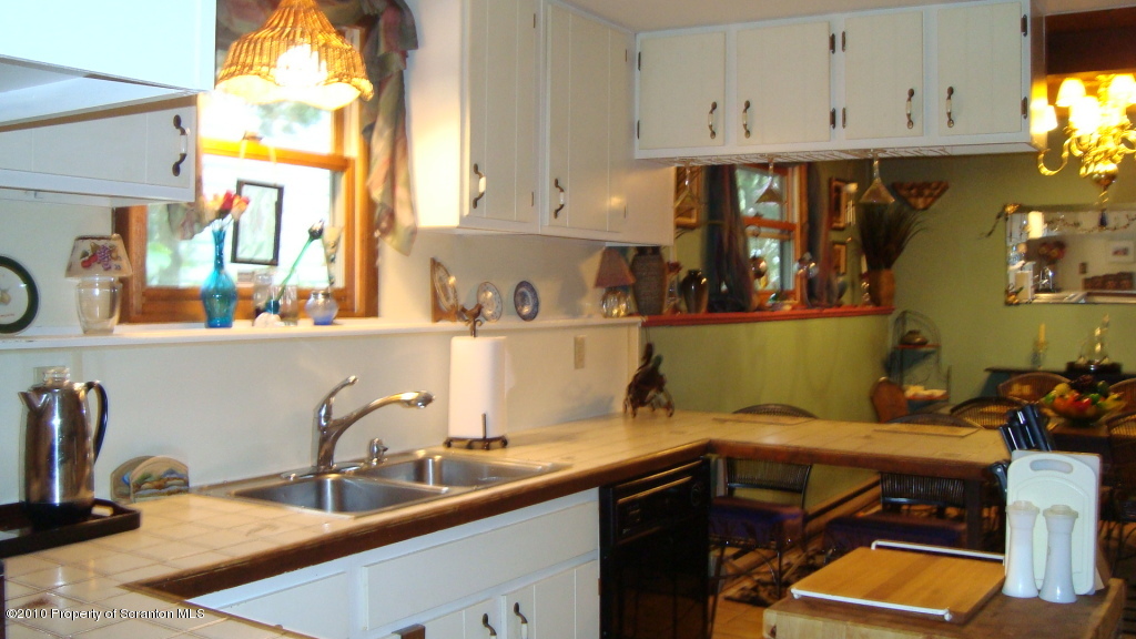 800 Lake Henry Road Lake Ariel, PA 18436 - Photo 4 of 10 Gallery Image 4