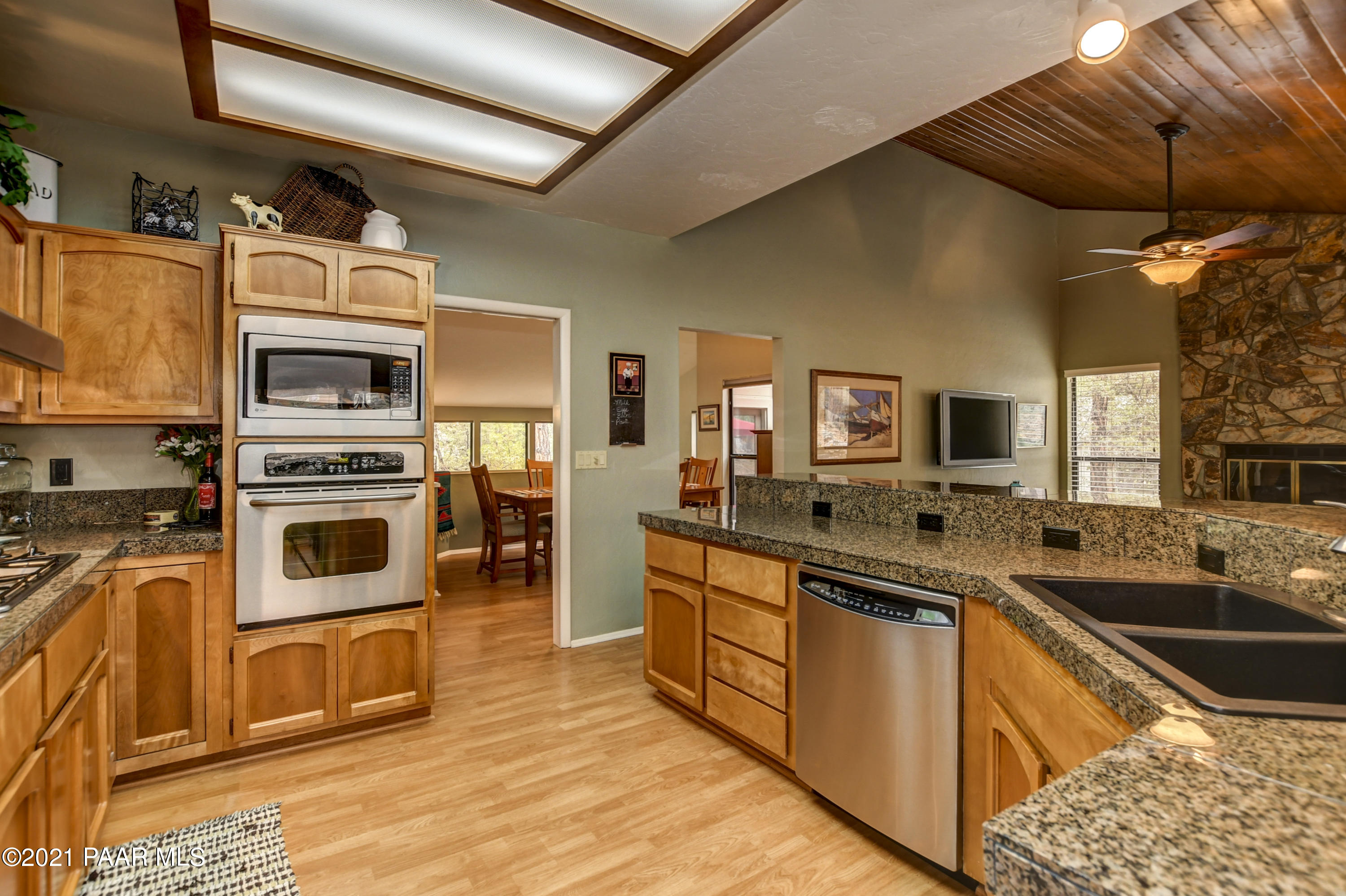 1870 Coyote Road Prescott, AZ 86303 - Photo 20 of 46 020_Custom Designed and Appointed