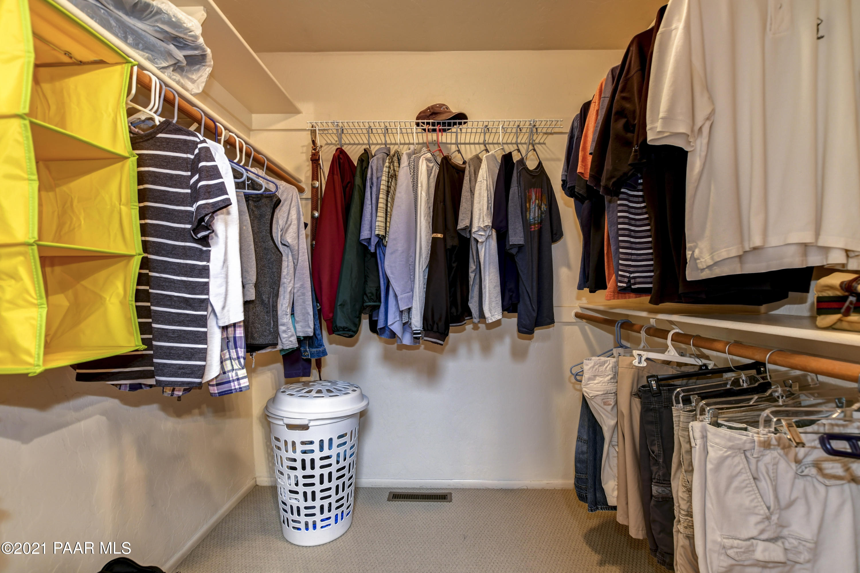 1870 Coyote Road Prescott, AZ 86303 - Photo 34 of 46 034_Master Closet