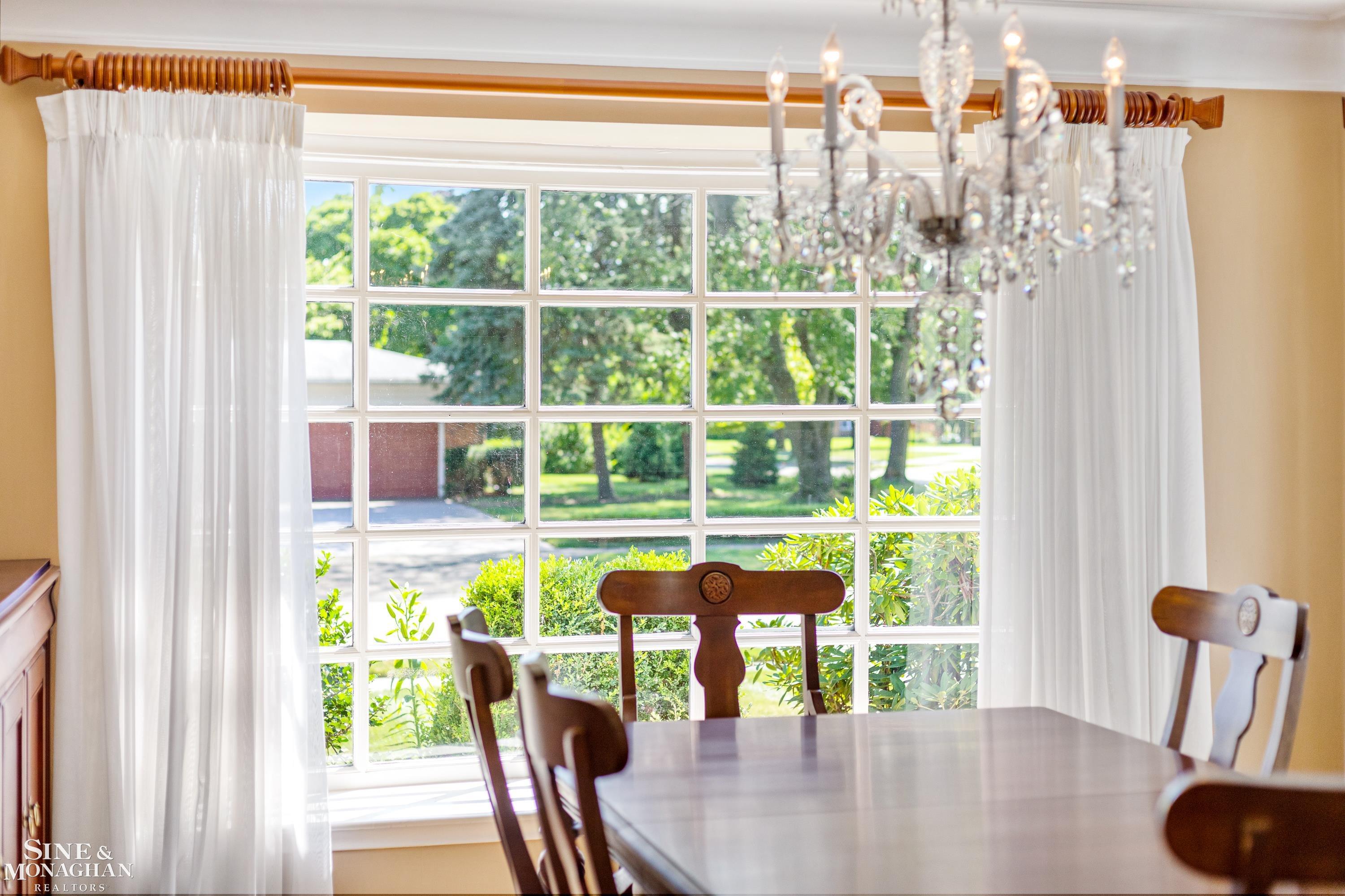 84 Clairview Road Grosse Pointe, MI 48236 - Photo 16 of 68 50149793-55A65D79-B422-44FA-882F-B86F8C3DDC68.JPG
