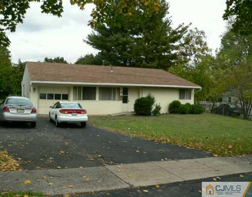 9 Berwick Road Kendall Park, NJ 08824 - Photo 1 of 8 Gallery Image 1