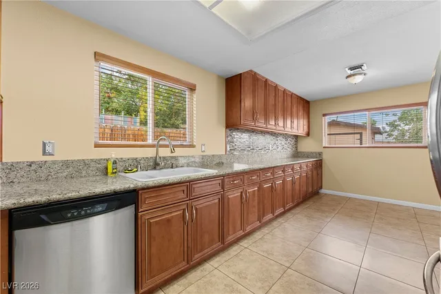 $1,950 | 3578 Anthony Drive, Las Vegas, NV 89121