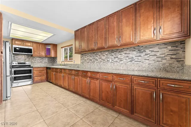$1,950 | 3578 Anthony Drive, Las Vegas, NV 89121
