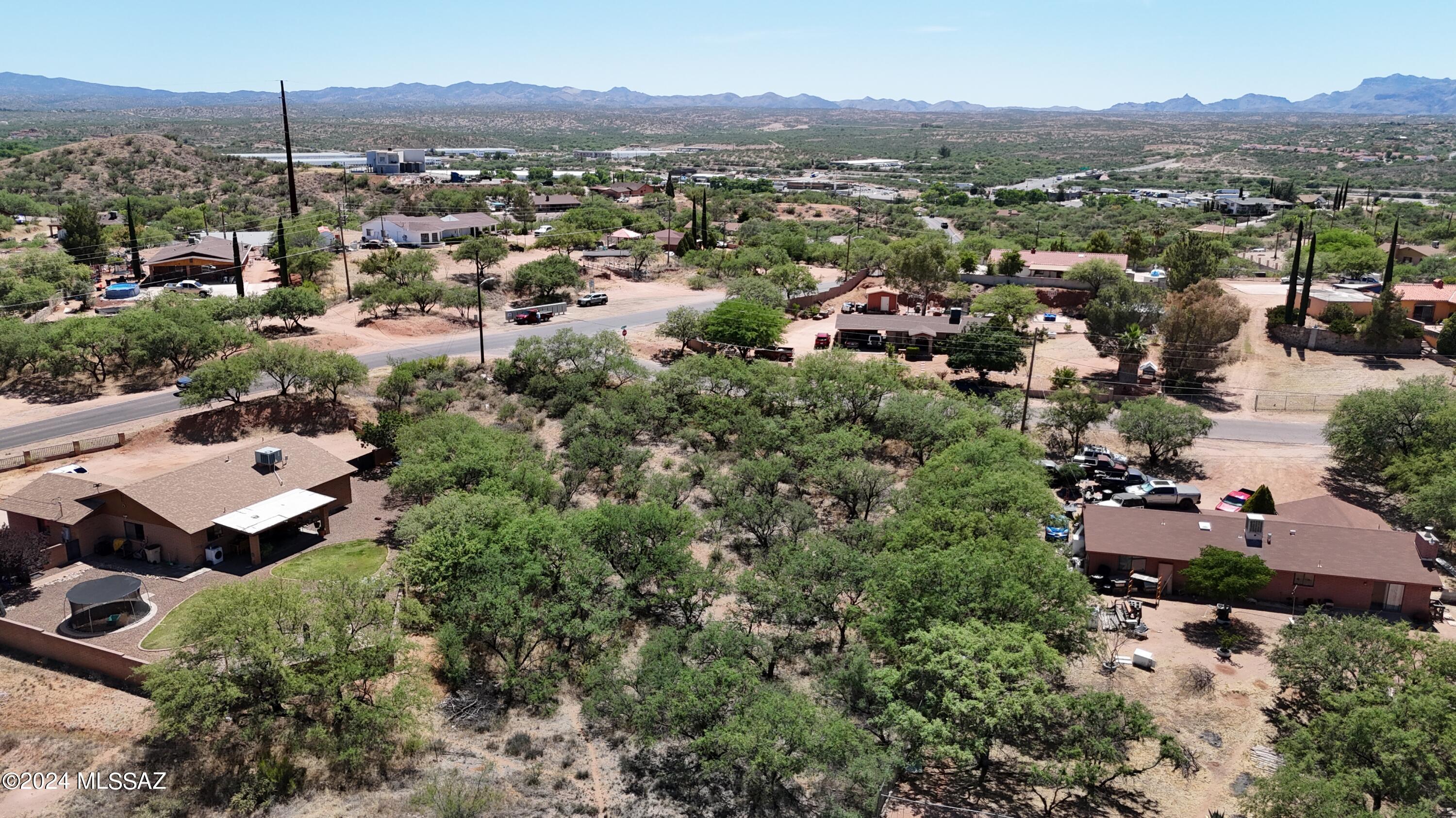 881 Via Rosamorada, Unit 4 Rio Rico, AZ 85648 - Photo 5 of 9