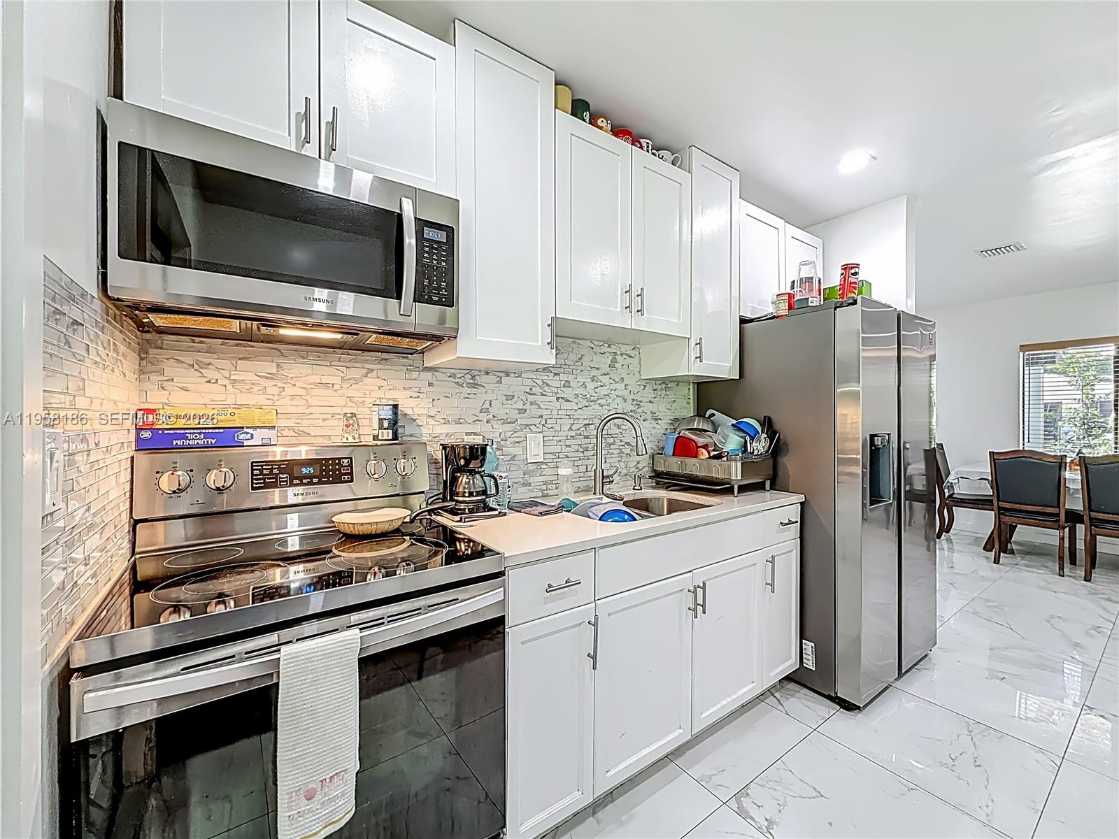 10045 Southwest 172nd Street Miami, FL 33157 - Photo 18 of 38