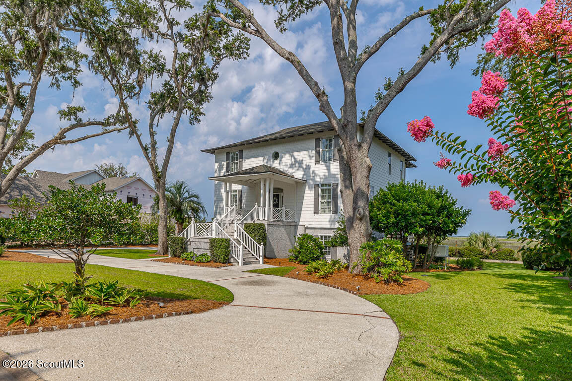 941 Champney St. Simons Island, GA 31522 - Photo 2 of 60