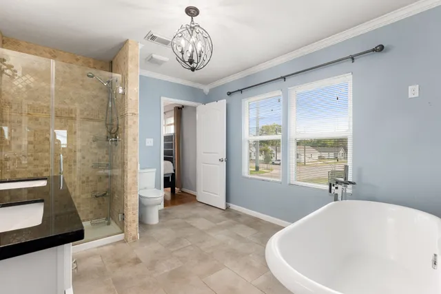 $2,500 | 2116 Live Oak Street, Houston, TX 77003