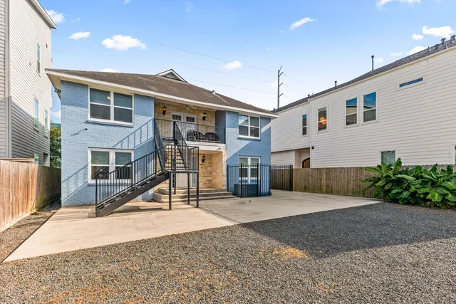 $2,500 | 2116 Live Oak Street, Houston, TX 77003