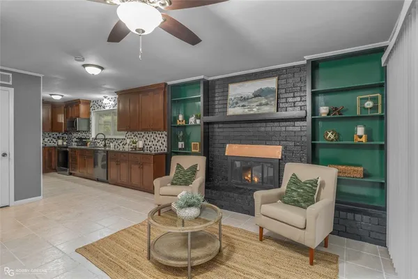 $269,000 | 305 Short Leaf Drive, Haughton, LA 71037
