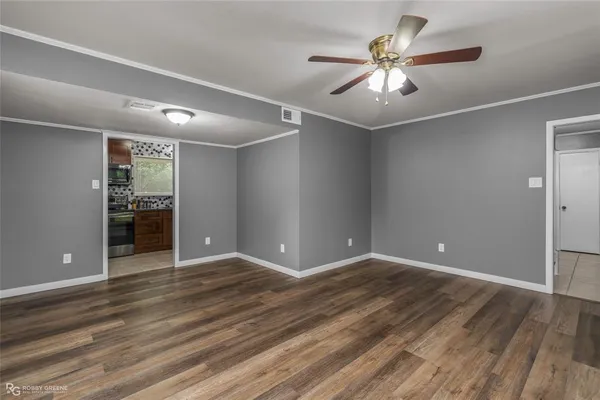 $269,000 | 305 Short Leaf Drive, Haughton, LA 71037