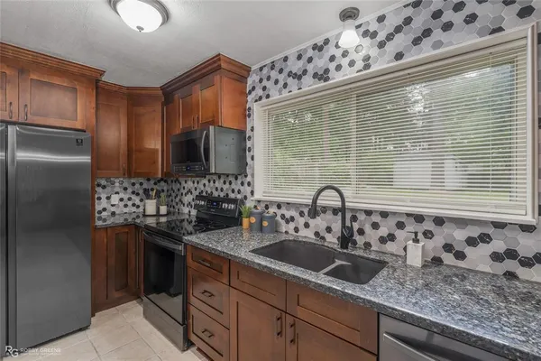 $269,000 | 305 Short Leaf Drive, Haughton, LA 71037