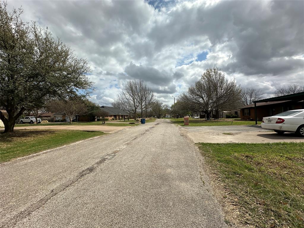 108 Beard Drive Itasca, TX 76055 - Photo 3 of 21