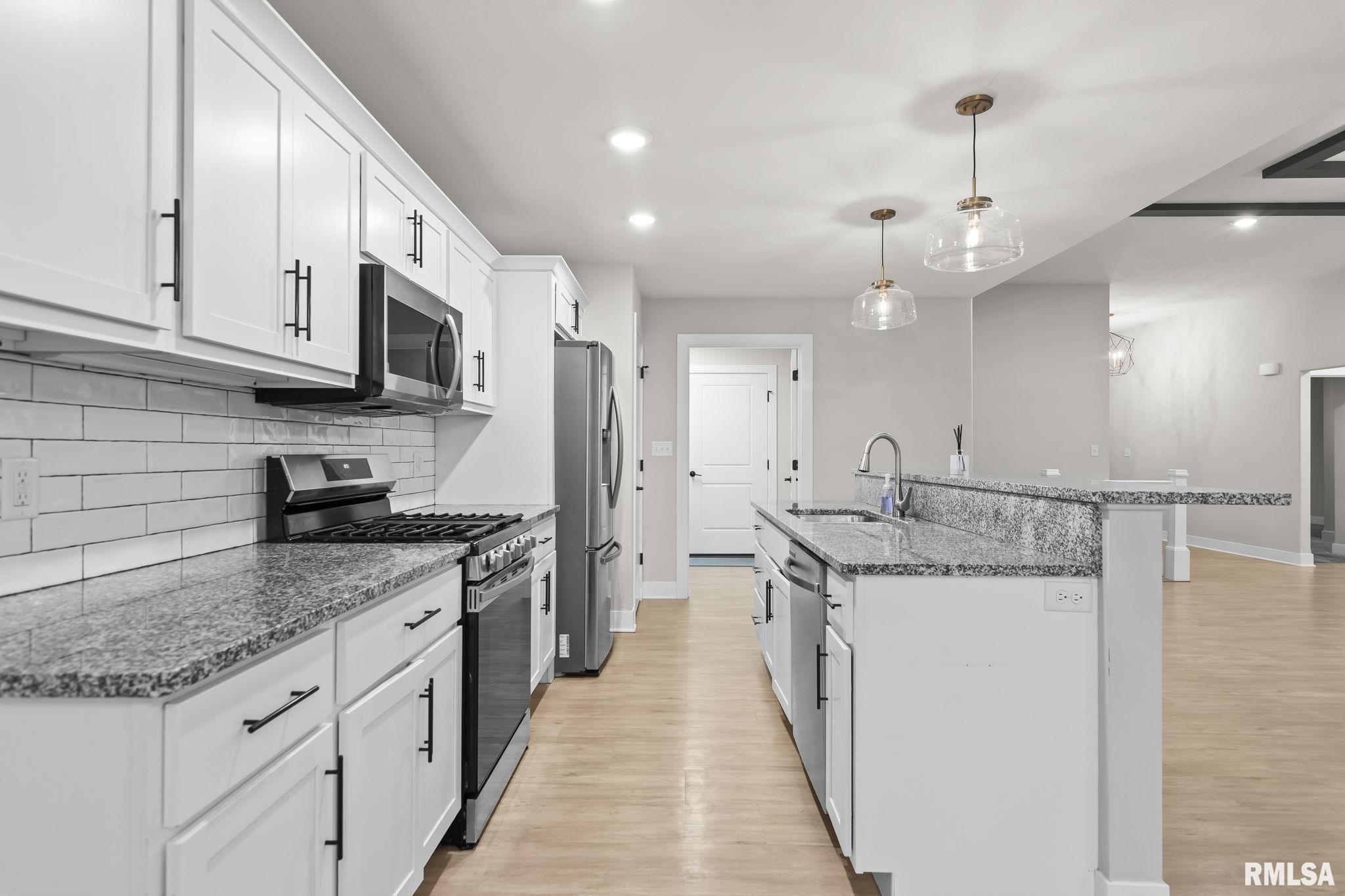 3704 Westgate Drive Springfield, IL 62711 - Photo 9 of 35