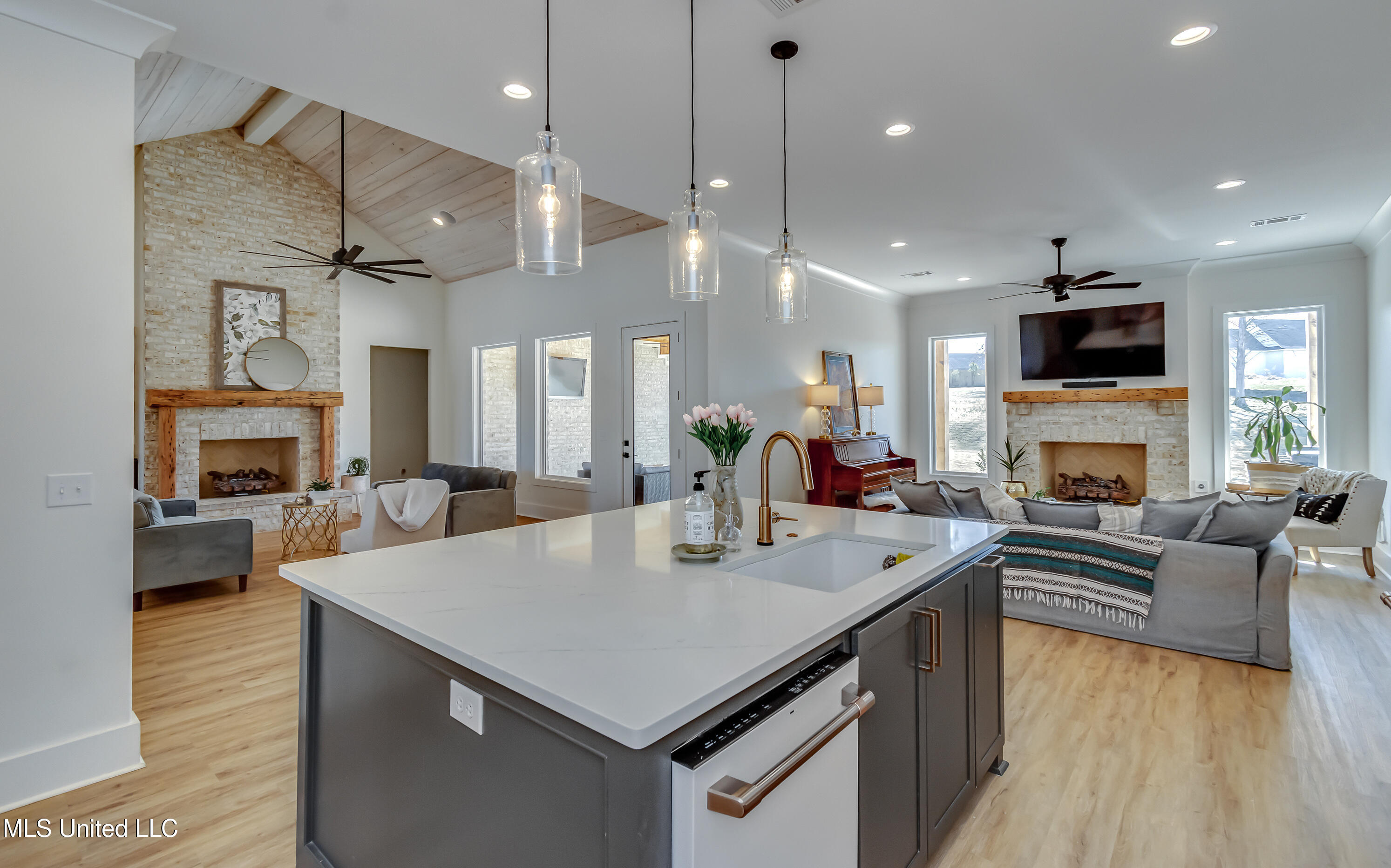 120 Silverleaf Drive Madison, MS 39110 - Photo 19 of 78 120 Silverleaf Dr-11