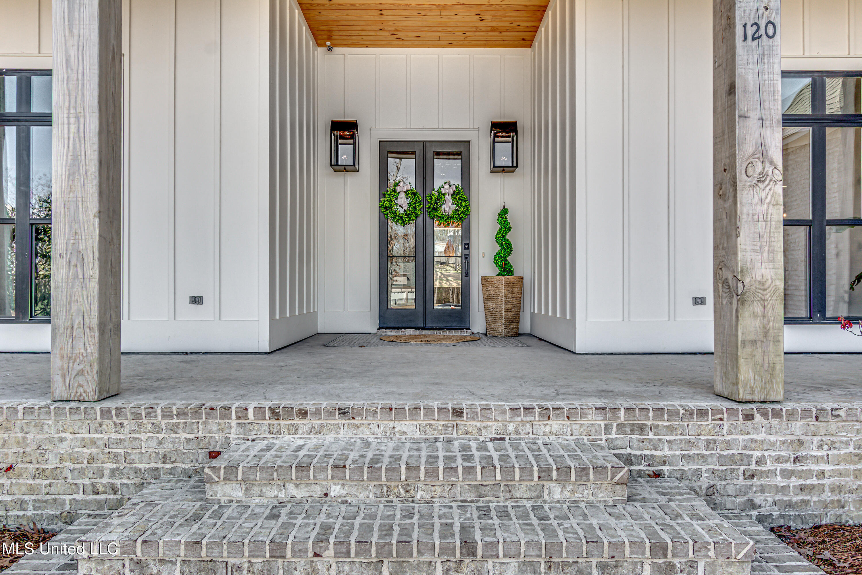 120 Silverleaf Drive Madison, MS 39110 - Photo 8 of 78 120 Silverleaf Dr-71