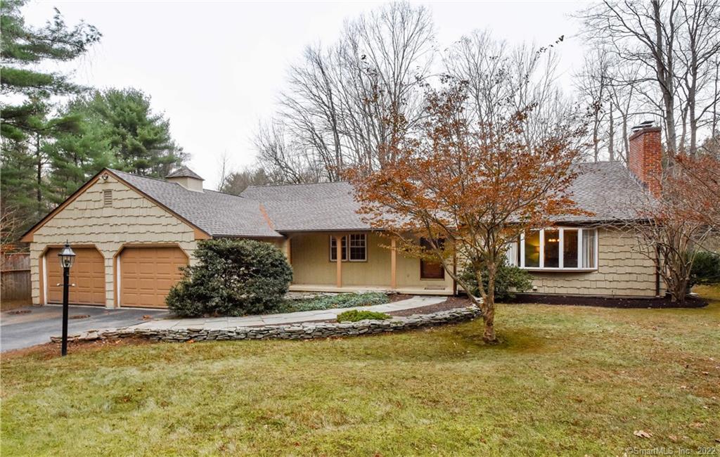 2 Reverknolls Avon, CT 06001 - Photo 1 of 1