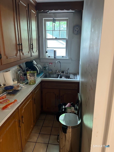 85 Hicks Street Meriden, CT 06450 - Photo 5 of 15