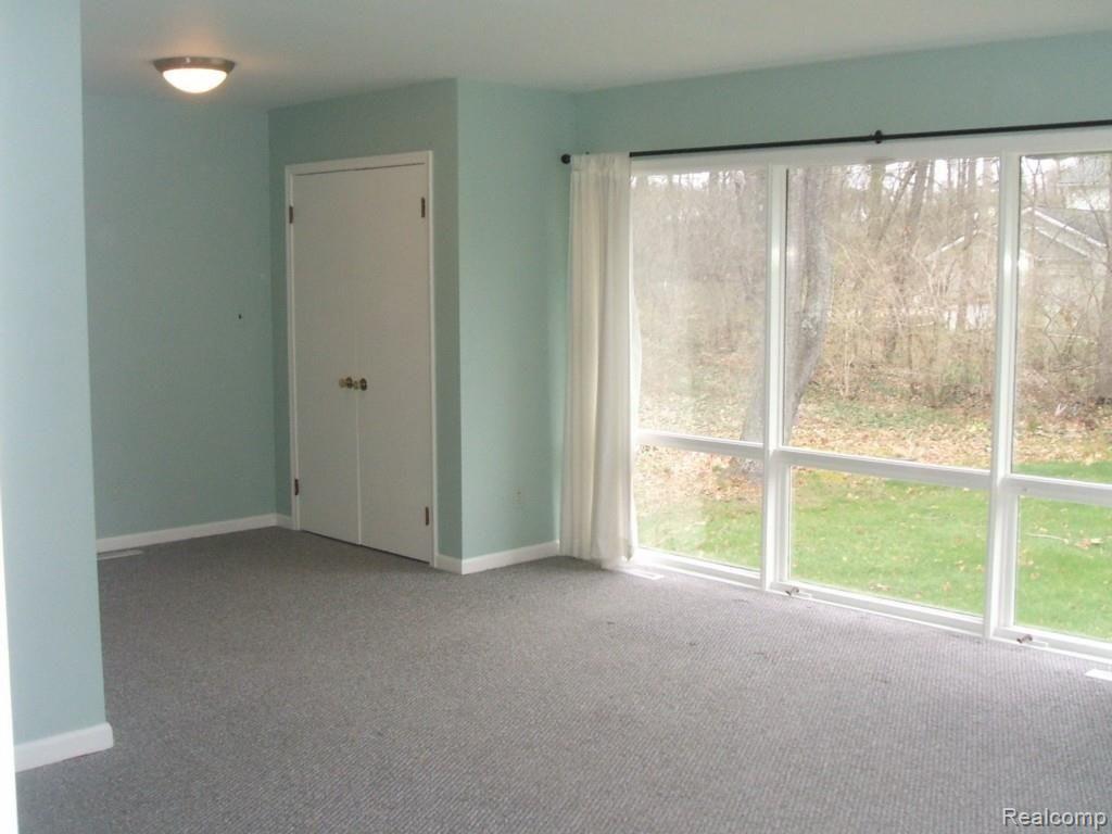 7135 Bingham Road Bloomfield Hills, MI 48301 - Photo 11 of 26 Master Bedroom