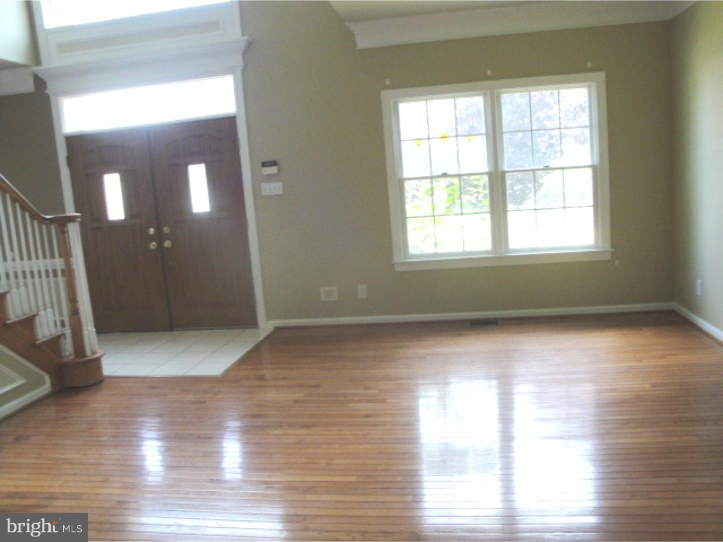 301 5th Street Riverside, NJ 08075 - Photo 2 of 16 Living Room