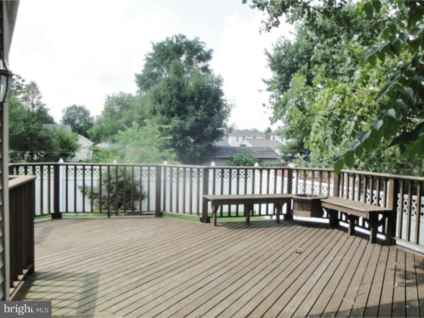 301 5th Street Riverside, NJ 08075 - Photo 16 of 16 Deck