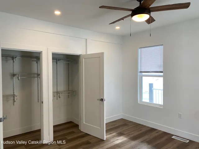 $2,400 | 520 Delaware Avenue, Unit 1, Kingston, NY 12401