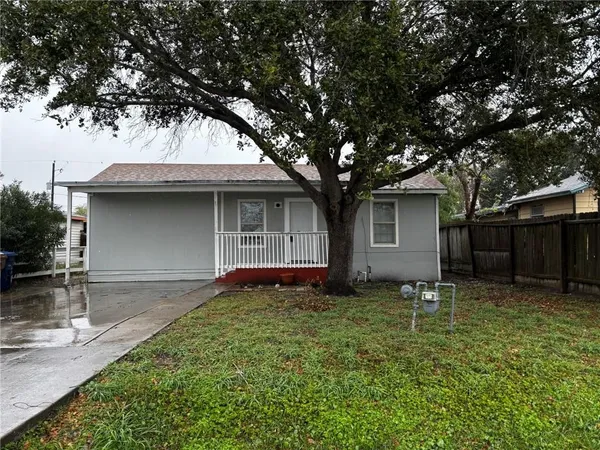$1,500 | 1217 Baywood Lane, Corpus Christi, TX 78418