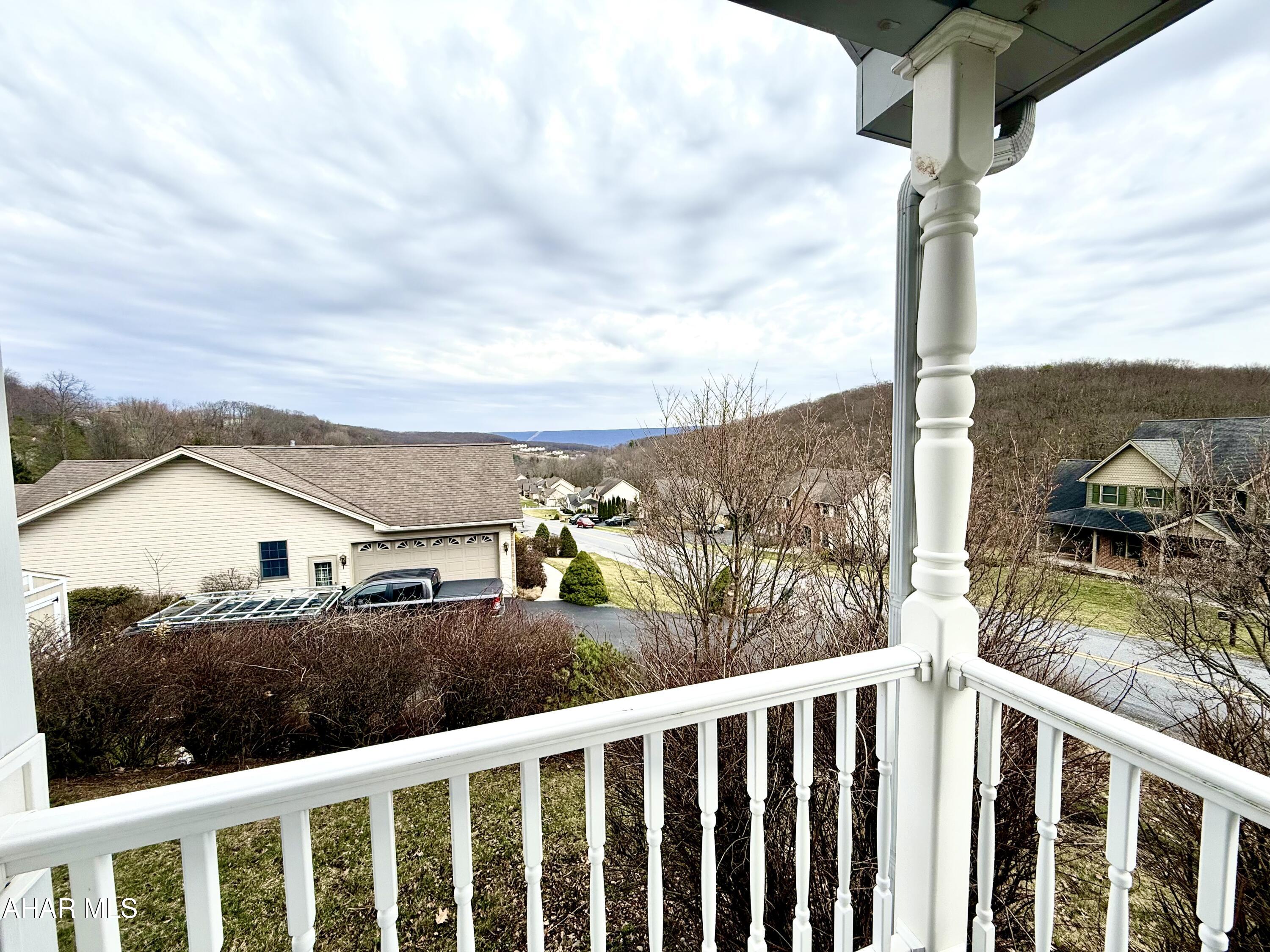 246 Castle Farms Road Altoona, PA 16601 - Photo 4 of 33