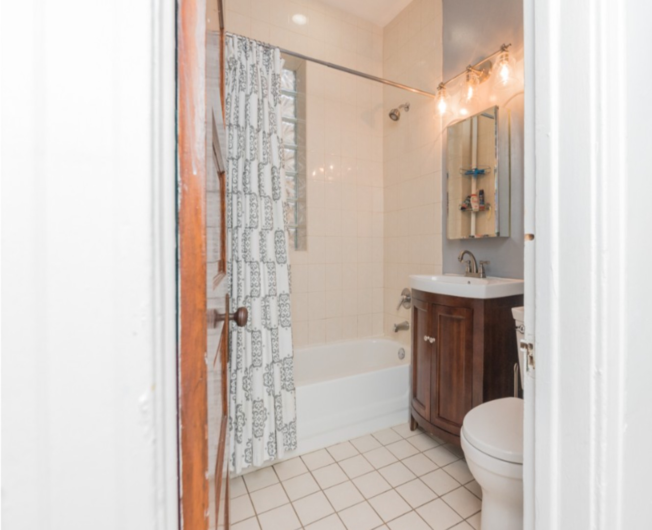 3712 North Racine Avenue Chicago, IL 60613 - Photo 13 of 31