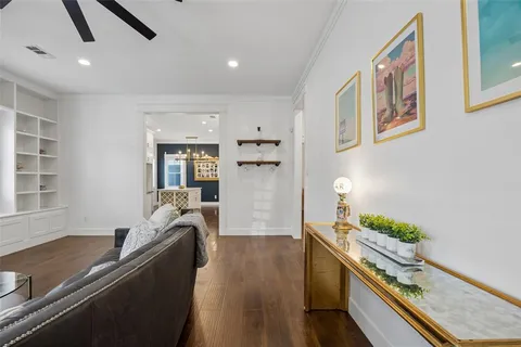 $595,000 | 1820 Washington Avenue, Fort Worth, TX 76110