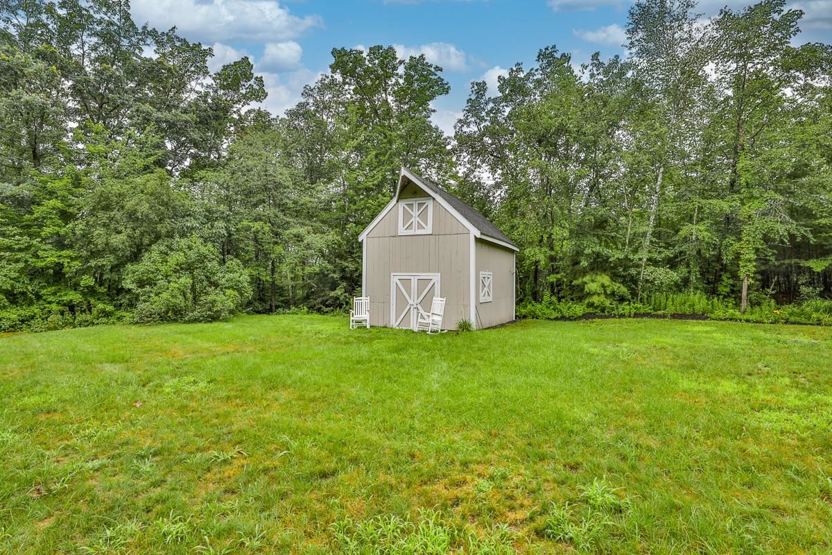 6 Colburn Road Brookline, NH 03033 - Photo 5 of 39