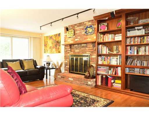 2297 Cramden Road Upper St. Clair, PA 15241 - Photo 9 of 18 Family Room. Exit from family room onto large deck area.