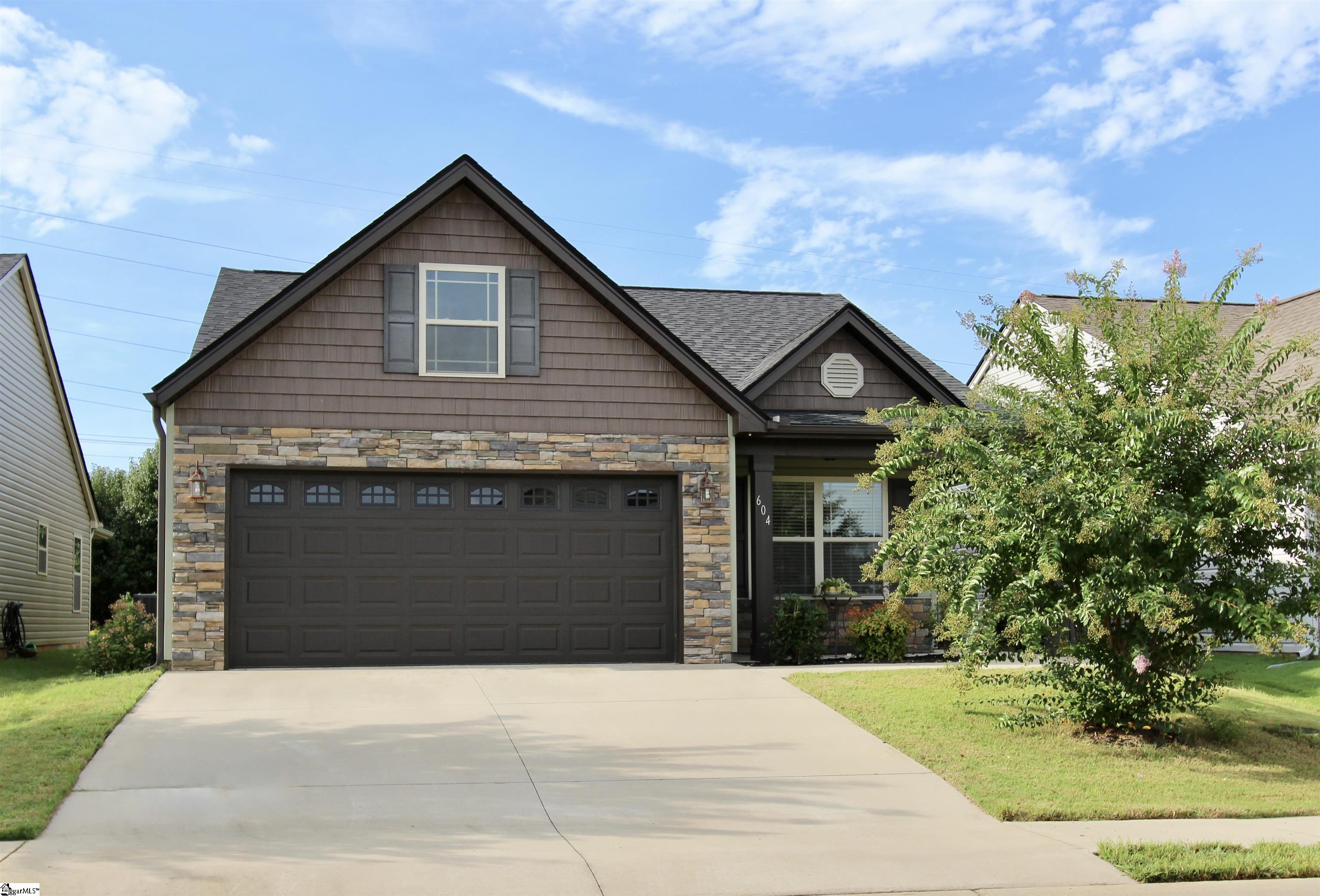 604 Thomas Edwards Lane Greer, SC 29651 - Photo 1 of 26 Gallery Image 1
