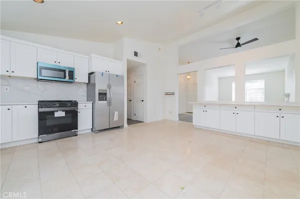 $1,250,000 | 17 Avignon Avenue, Lake Forest, CA 92610