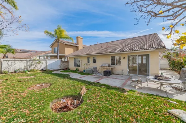 $1,250,000 | 17 Avignon Avenue, Lake Forest, CA 92610