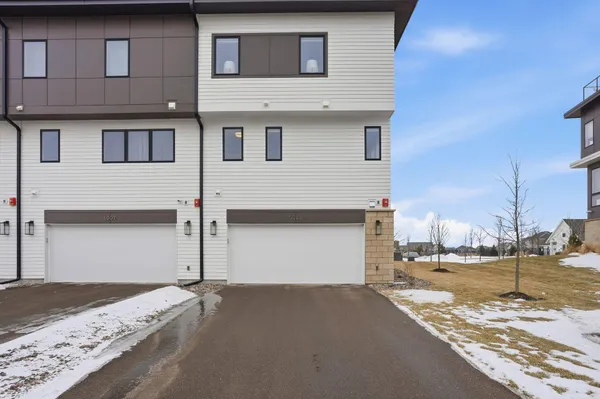 $499,999 | 5013 162nd Street West, Lakeville, MN 55044