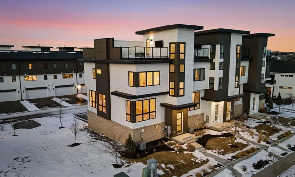 $499,999 | 5013 162nd Street West, Lakeville, MN 55044