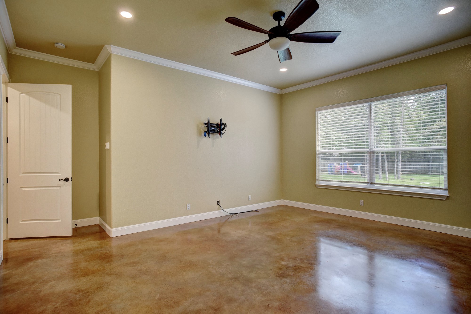 115 Pine Point Cove Elgin, TX 78621 - Photo 16 of 39