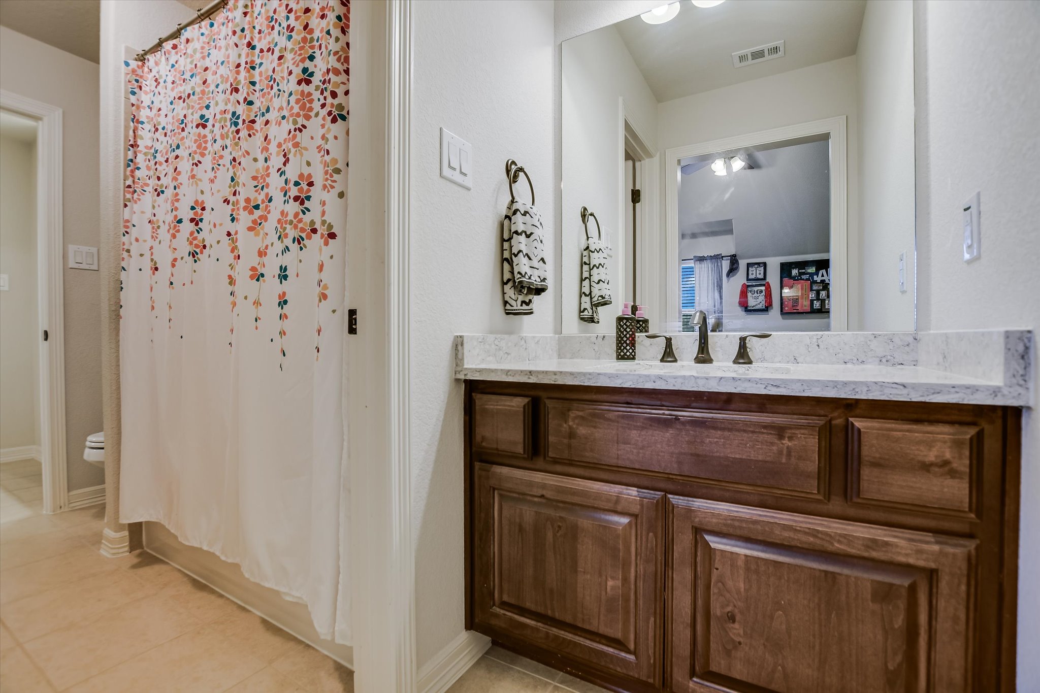 2404 First View Leander, TX 78641 - Photo 22 of 38 Full Bath Directly Adjacent to two of the Bedrooms