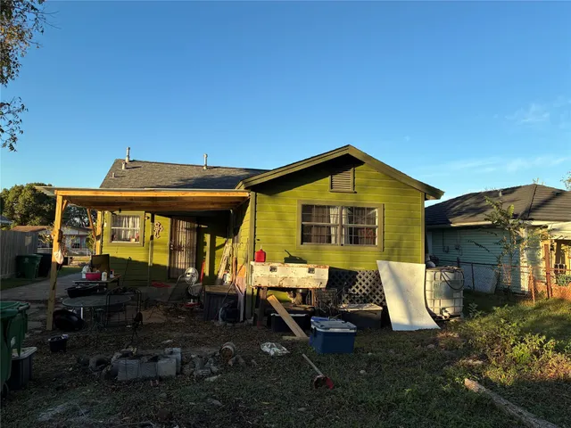 a backyard of a house