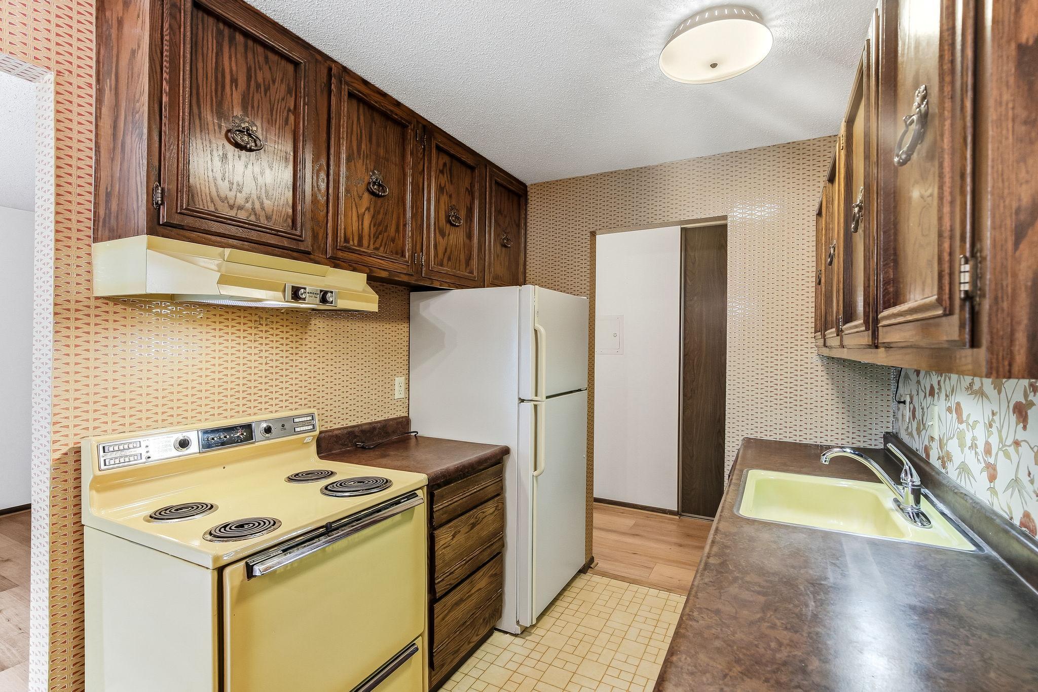 4624 Cedar Lake Road, Unit 4 St. Louis Park, MN 55416 - Photo 3 of 22