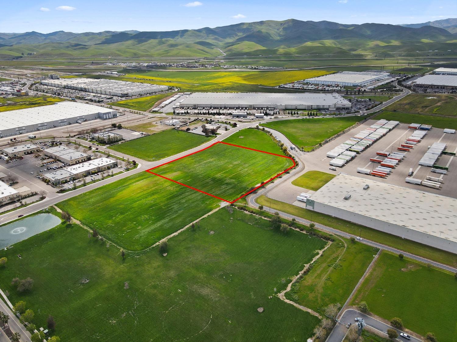 0 Keystone Pacific Parkway Patterson, CA 95363 - Photo 20 of 24 a view of swimming pool with a lake view