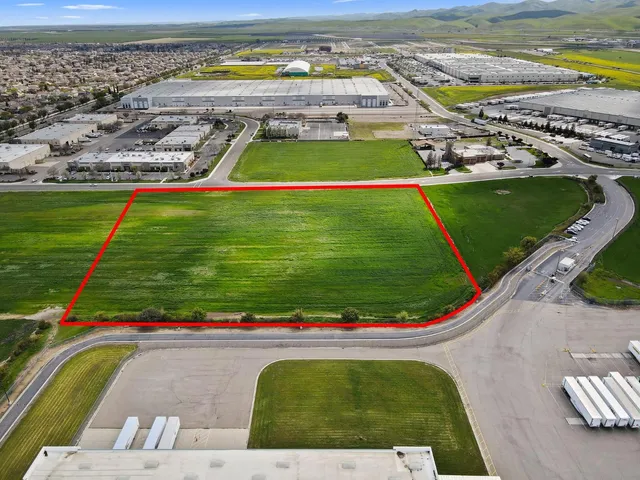 $2,000,000 | 0 Keystone Pacific Parkway, Patterson, CA 95363