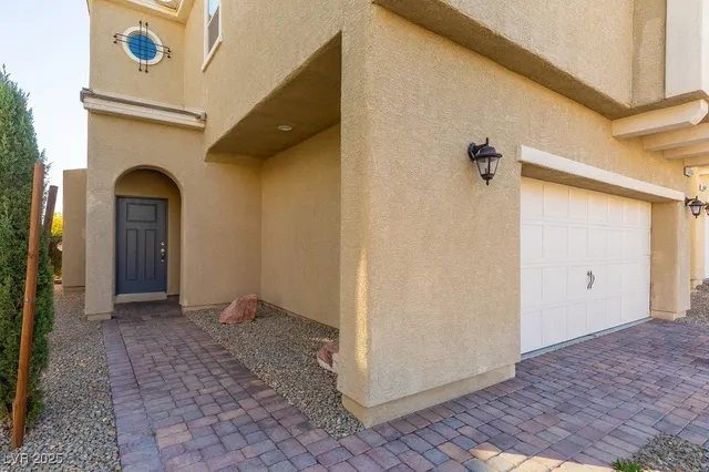 $2,500 | 6856 Pivot Point Street, Las Vegas, NV 89148