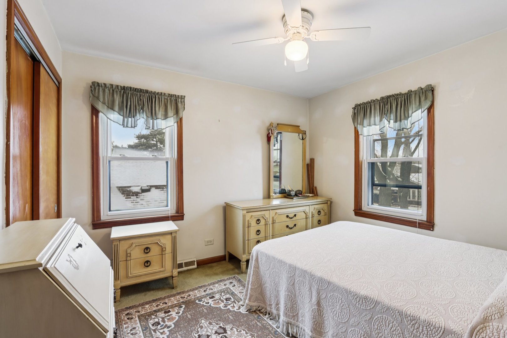 5740 South Monitor Avenue Chicago, IL 60638 - Photo 22 of 25