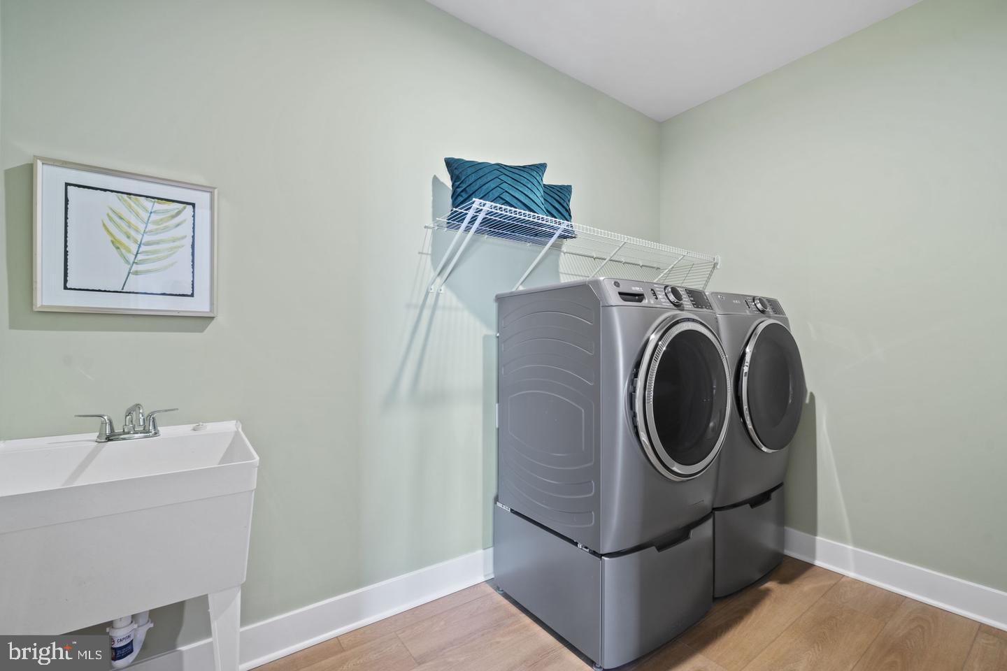 1419 Cottage Street Southwest Vienna, VA 22180 - Photo 26 of 34 a utility room with dryer and washer