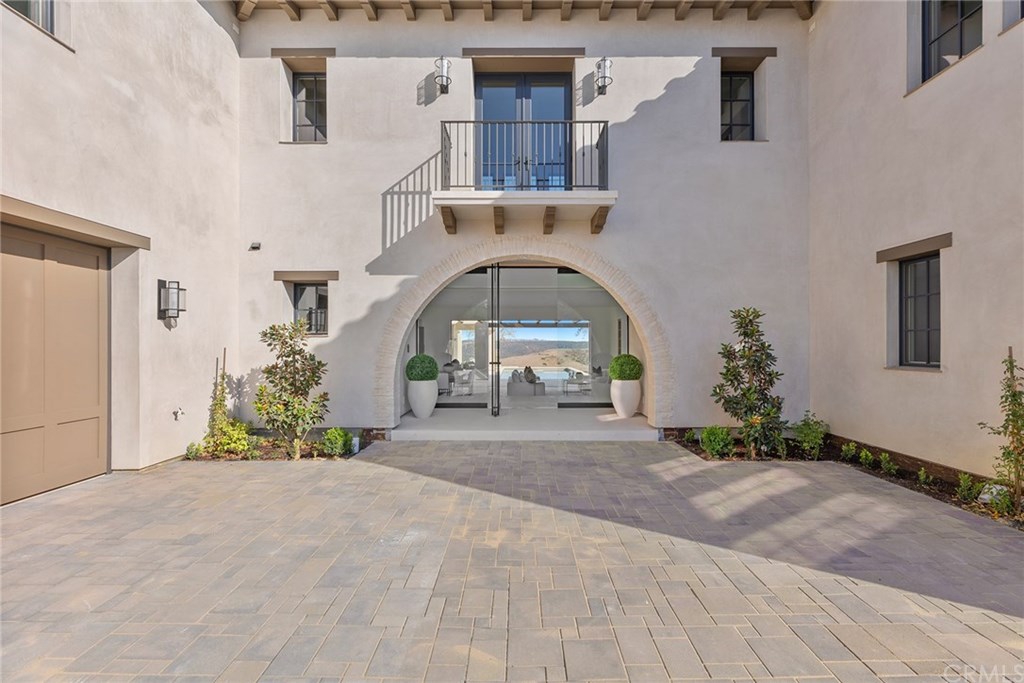 10 Waves End Newport Coast, CA 92657 - Photo 3 of 45