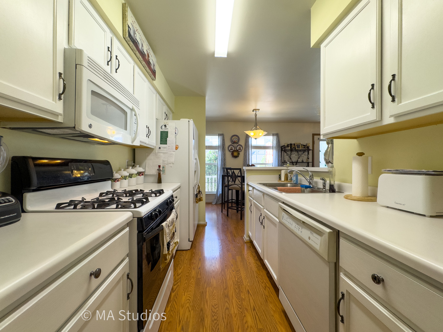 21730 Ivanhoe Trail Plainfield, IL 60544 - Photo 13 of 47