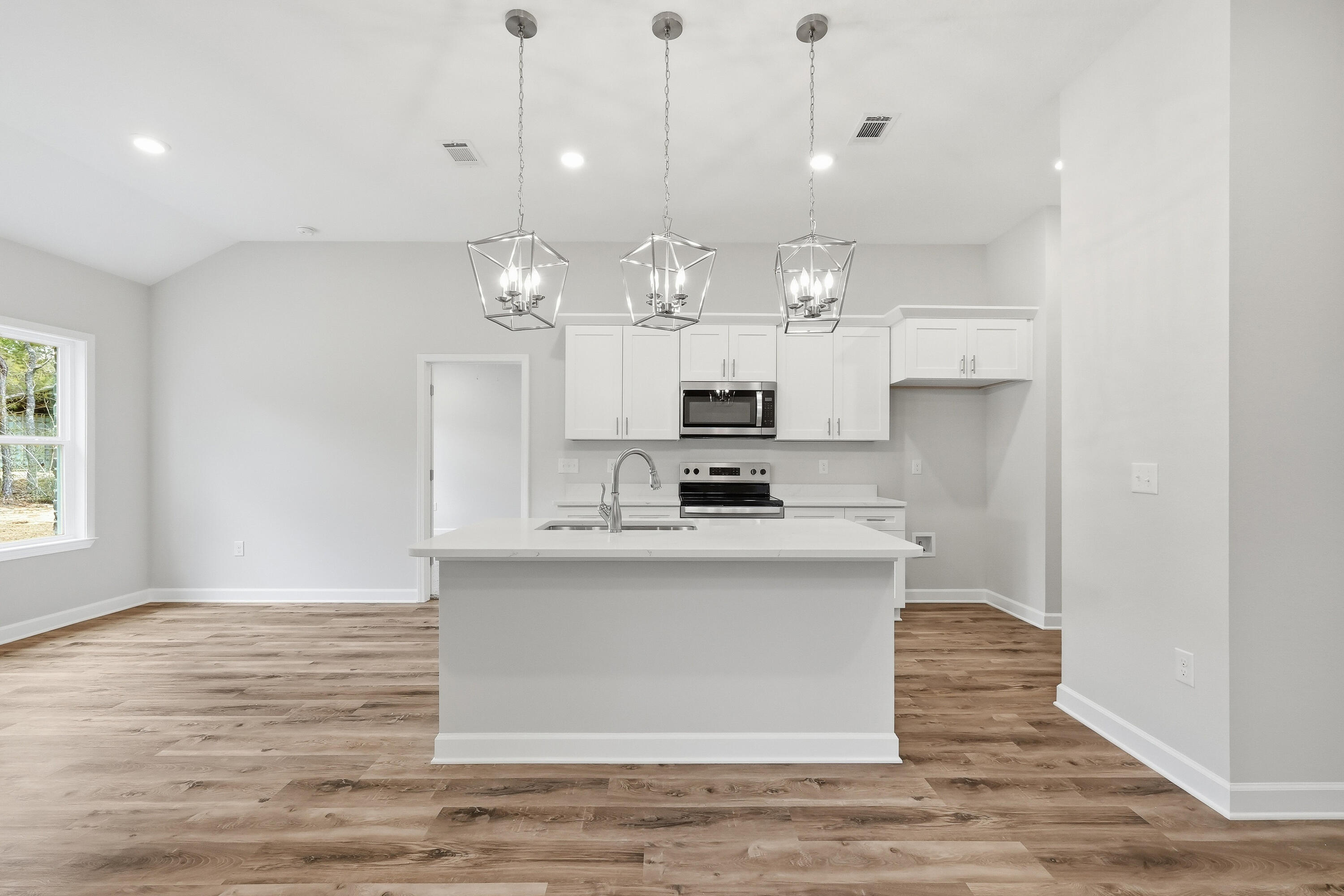 6110 Mildreds Way Crestview, FL 32539 - Photo 9 of 29 6110 mildred way-21