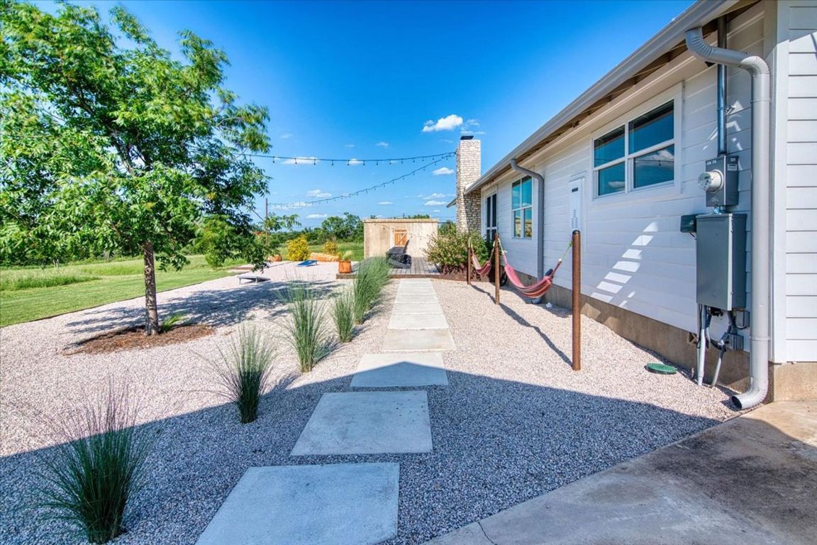 19811 West Ranch Road 152 Llano, TX 78643 - Photo 20 of 38 View of yard